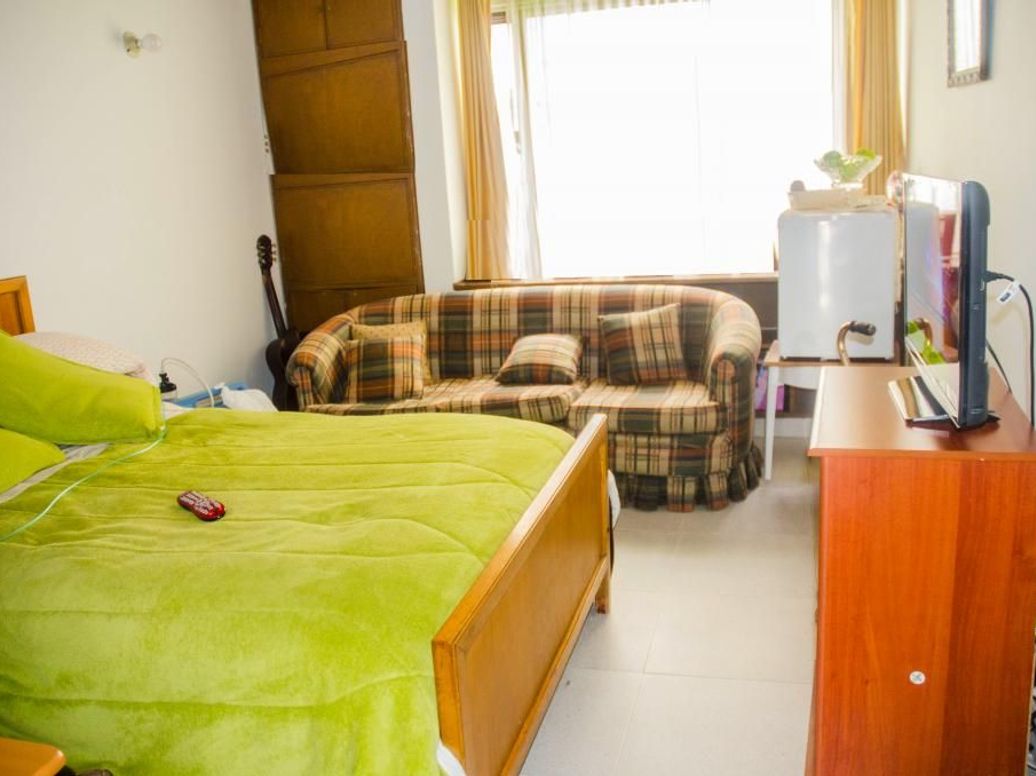 Casa de 10 alcobas en venta en Las Villas, Bogotá, 391 m² · foto 6 de 20