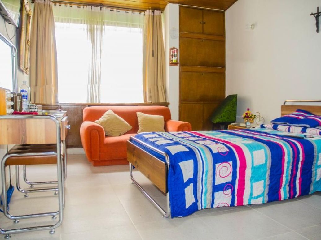 Casa de 10 alcobas en venta en Las Villas, Bogotá, 391 m² · foto 13 de 20