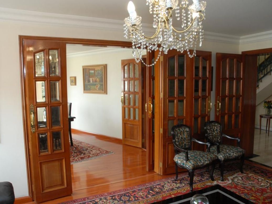 Apartamento de 4 alcobas en venta en Santa Barbara Central, Bogotá, 166 m² · foto 4 de 20