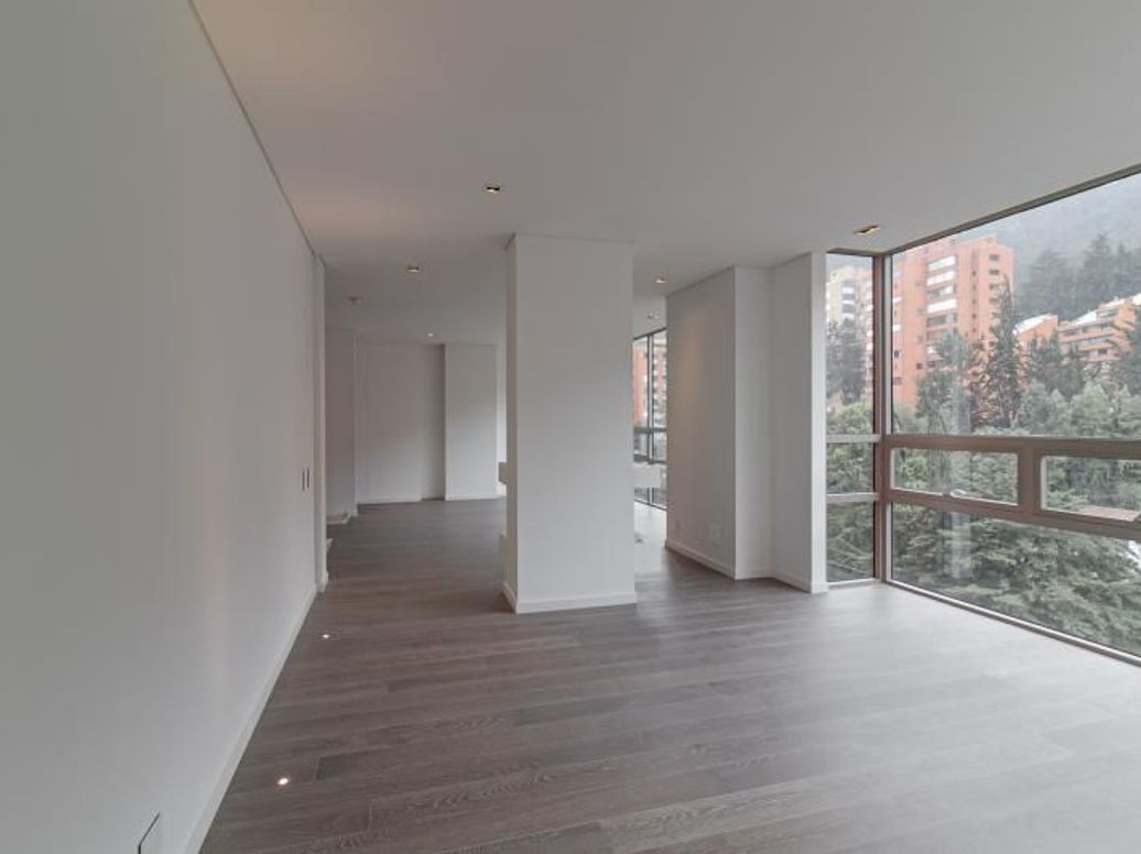Apartamento de 3 alcobas en venta en La Cabrera, Bogotá, 117 m² · foto 2 de 20