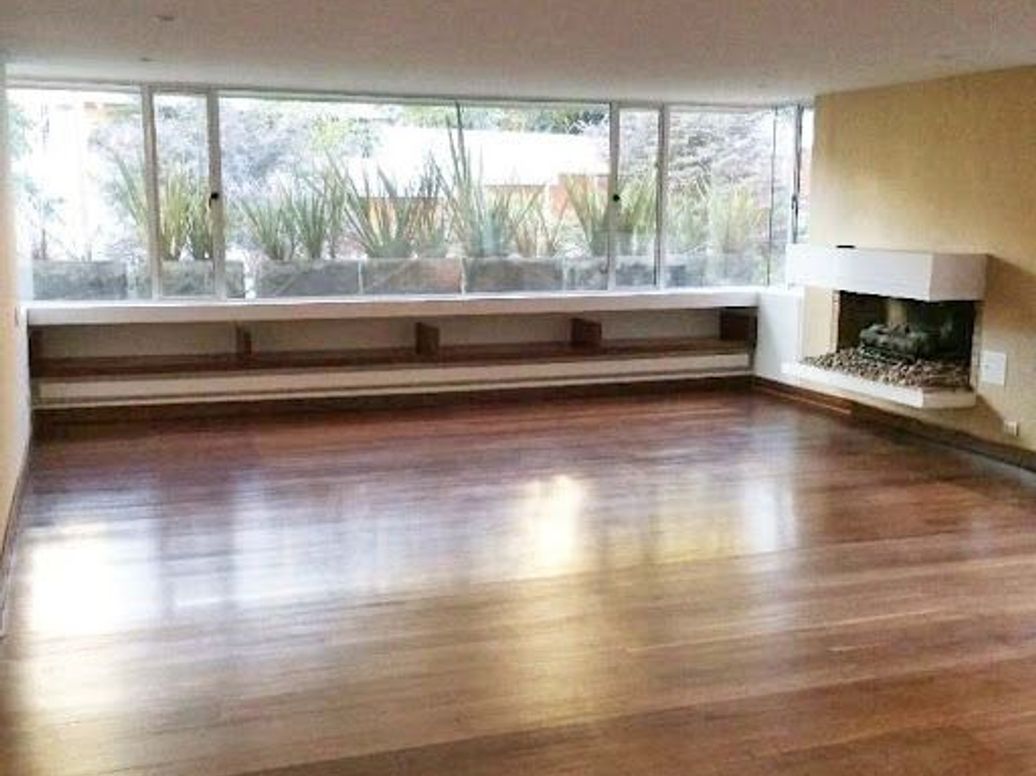 Apartamento de 3 alcobas en venta en Los Rosales, Bogotá, 202 m² · foto 3 de 13