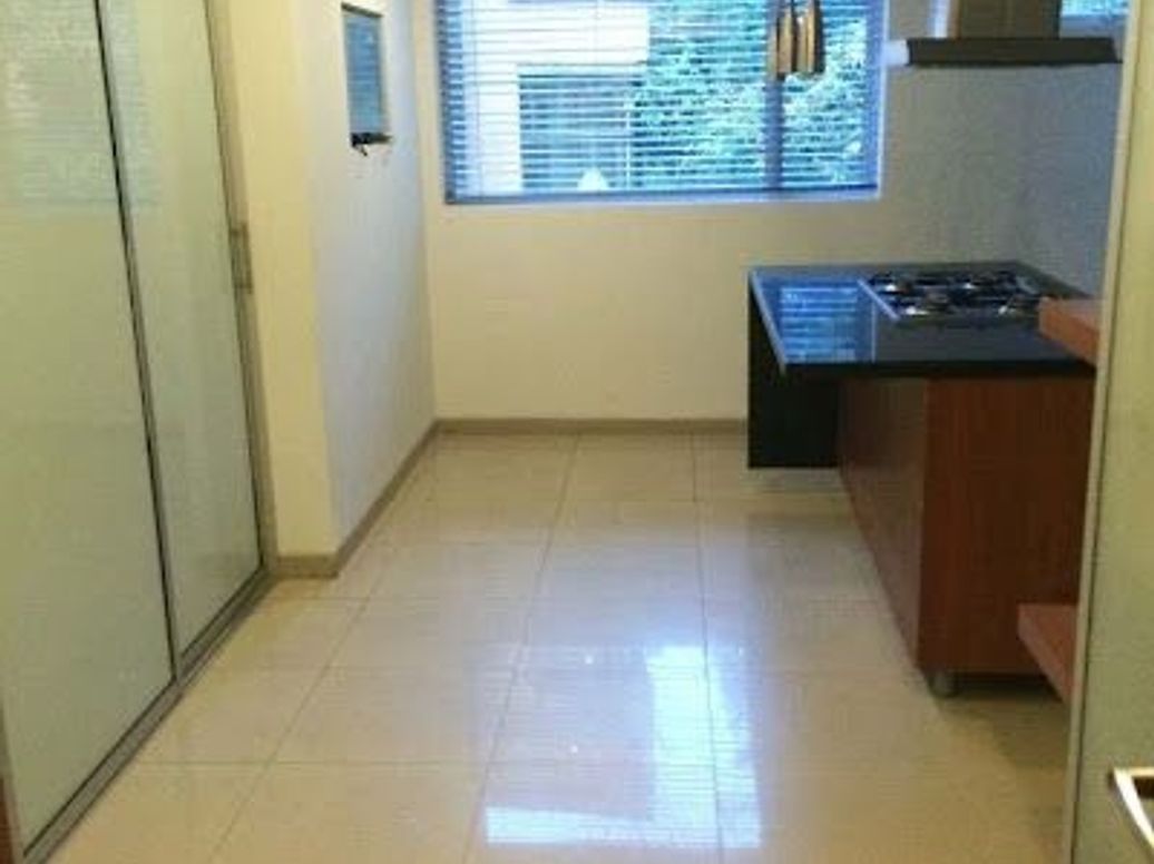 Apartamento de 3 alcobas en venta en Los Rosales, Bogotá, 202 m² · foto 5 de 13