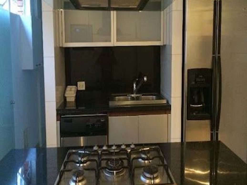 Apartamento de 3 alcobas en venta en Los Rosales, Bogotá, 202 m² · foto 8 de 13