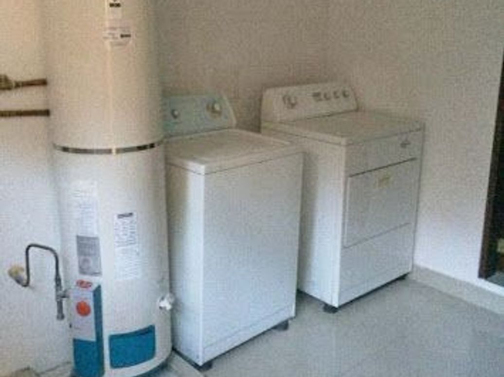 Apartamento de 3 alcobas en venta en Los Rosales, Bogotá, 202 m² · foto 13 de 13