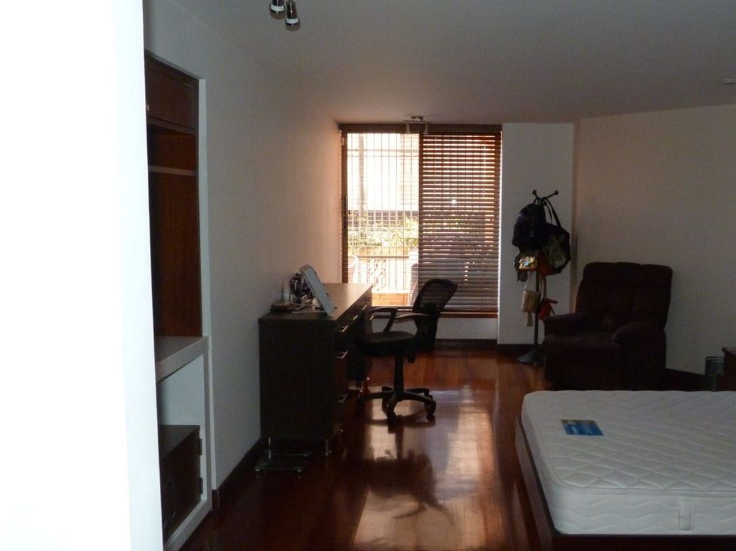 Apartamento de 3 alcobas en venta en Bellavista, Bogotá, 220 m² · foto 9 de 16