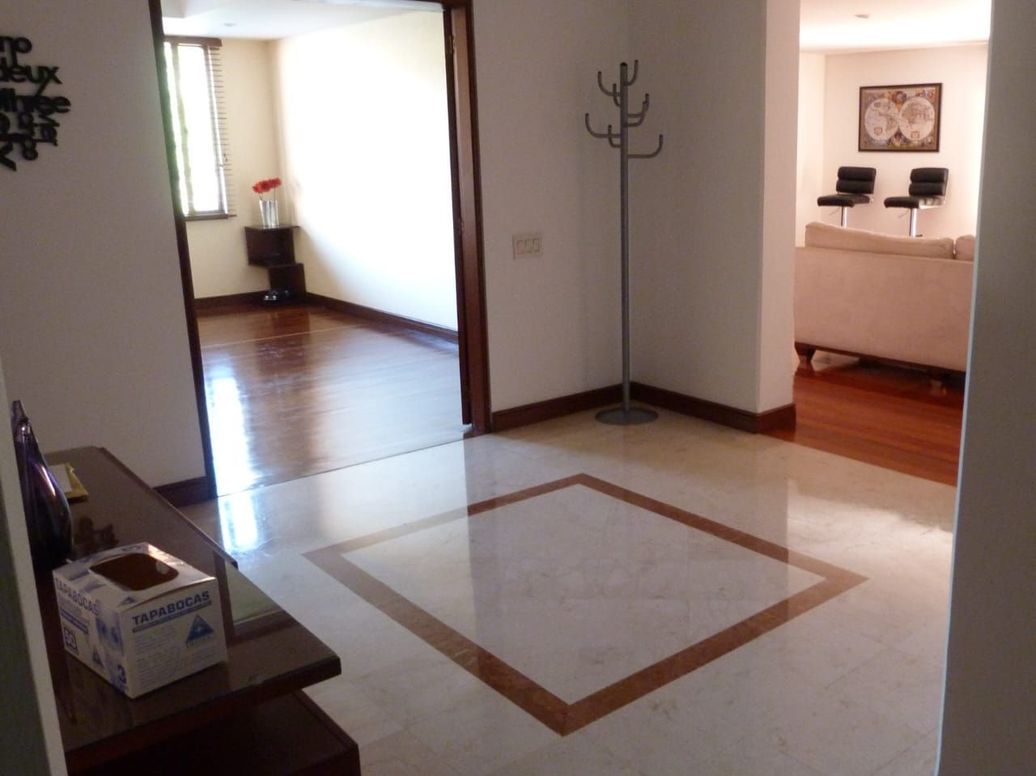 Apartamento de 3 alcobas en venta en Bellavista, Bogotá, 220 m² · foto 10 de 16