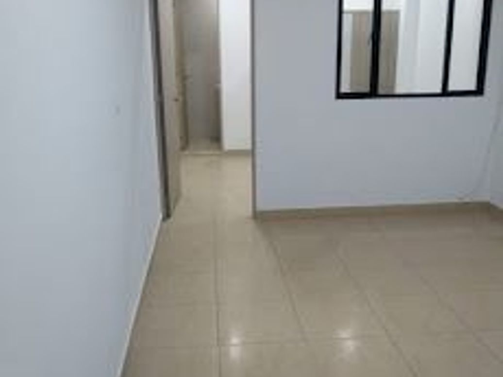 Casa de 7 alcobas en venta en Garces Navas, Bogotá, 270 m² · foto 5 de 20