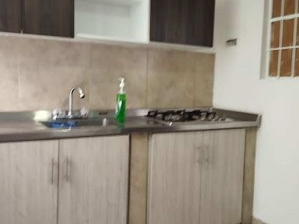 Casa de 7 alcobas en venta en Garces Navas, Bogotá, 270 m² · foto 9 de 20