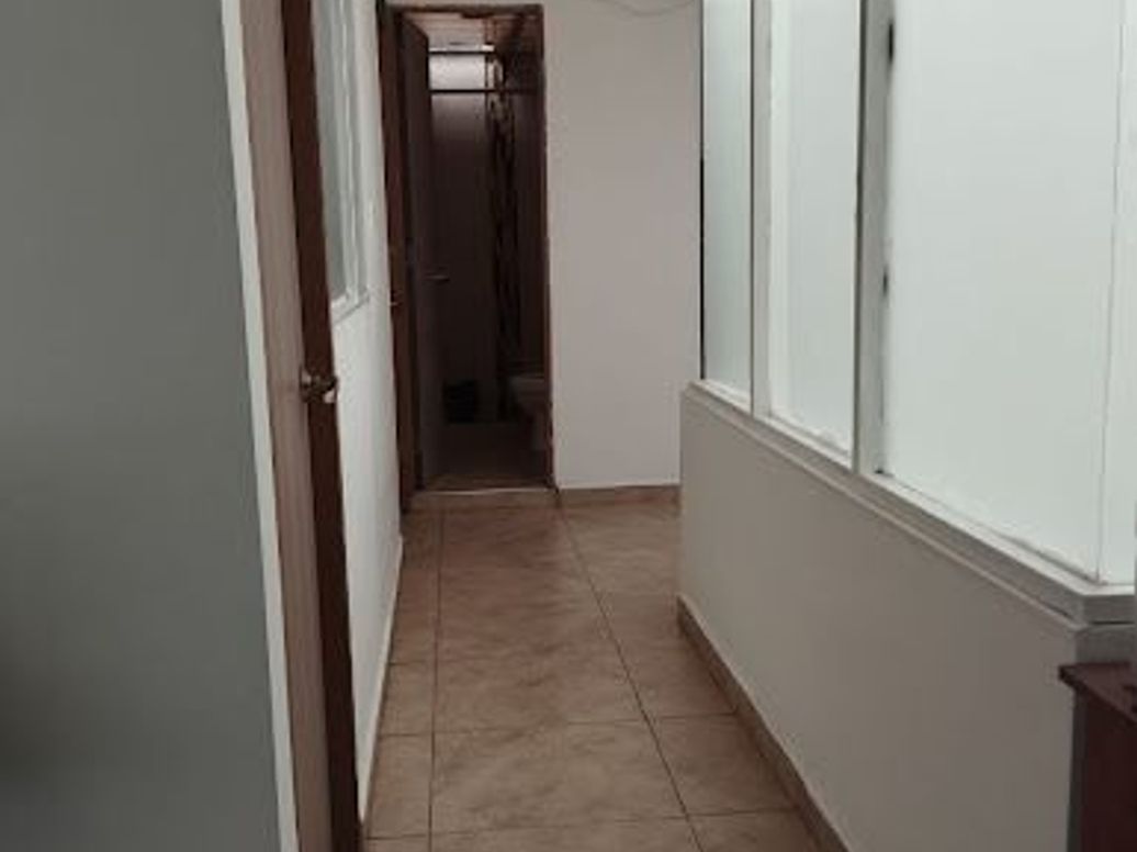 Casa de 7 alcobas en venta en Garces Navas, Bogotá, 270 m² · foto 17 de 20