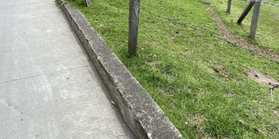 Lote en venta con excelente vía de acceso, urbano, cerca a colegios, en el sector del porvenir, cerca a la vía que se dirige a la vereda San José.  Lote sobre la vía secundaria pavimentada Calle 11.