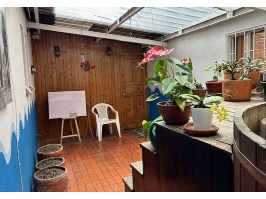 Apartamento de 3 alcobas en venta en Los Rosales, Bogotá, 248 m² · foto 17 de 18