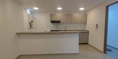 ¡Excelente inversión!

Inmobiliaria Lucia Prada te presenta en Venta Apartamento PARA ESTRENAR en sector de San Antonio, Manizales, con un área de 60m2 que consta de:  Sala-comedor, cocina semi integral con acabados modernos y barra americana, 2 alcobas con closet y ventanales con vista hacia la calle, 1 baño auxiliar amplio y zona de ropas. En PH con servicios independientes,citofono y sin administración.

Sector tranquilo con tiendas cercanas, cerca a colegio y a menos de 5 minutos del sector el centro.

¡Contáctanos, 3122092858 y agenda tu cita!
