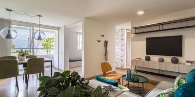 Te gustaría vivir en un lugar tranquilo y rodeado de Naturaleza?  Este apartamento es ideal para ti!

Ubicado en una zona de gran valorización en el sector de las Antillas en Envigado te traemos este apartamento con una espectacular vista, con un diseño moderno y funcional; ideal para la familia, su cocina abierta  se integra al área socia y al balcón.El área  privadas cuenta las 3 habitaciones, la principal con baño y vestier.  

La unidad es completa, senderos y miradores, solarium, piscina adultos y niños, zona de picnic, zona de mascotas. Es ideal para toda la familia!

**Cesión de derechos entrega  primer semestre 2025**
Contáctanos!