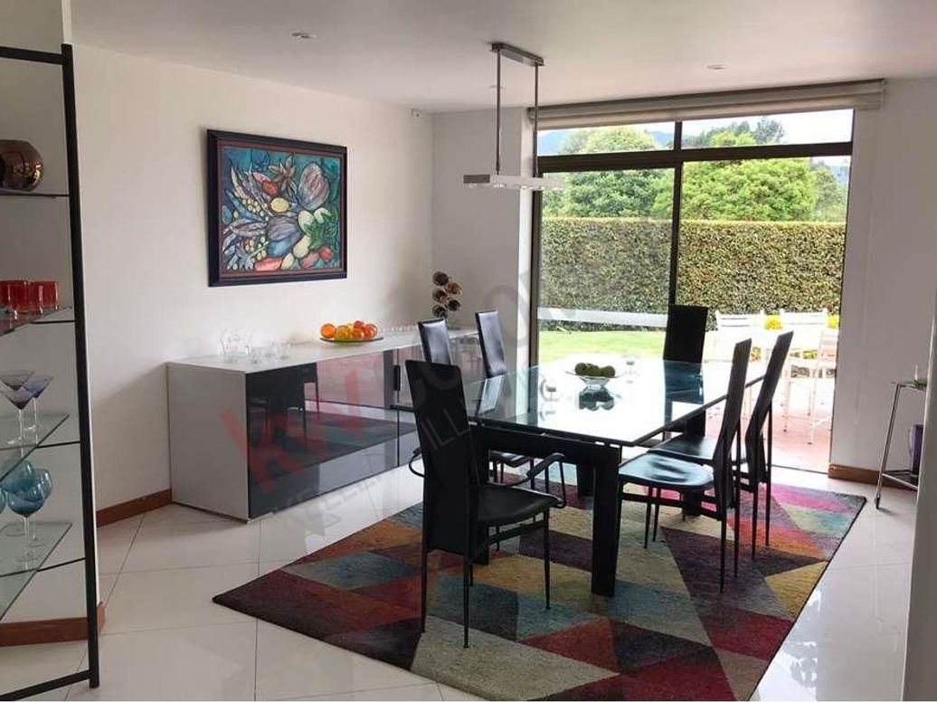 Casa de 4 alcobas en venta en Guaymaral, Bogotá, 321 m² · foto 10 de 18