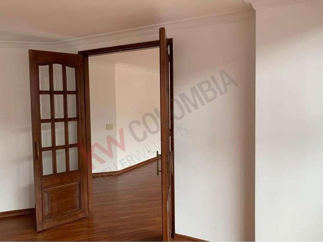 Apartamento de 4 alcobas en venta en Chico Norte Et. Iii, Bogotá, 170 m² · foto 8 de 20
