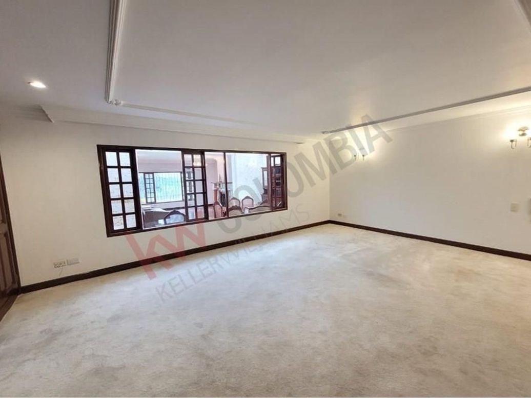 Casa de 3 alcobas en venta en Santa Barbara Alta, Bogotá, 594 m² · foto 18 de 19