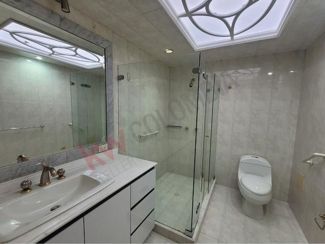 Casa de 3 alcobas en venta en Santa Barbara Alta, Bogotá, 594 m² · foto 10 de 19