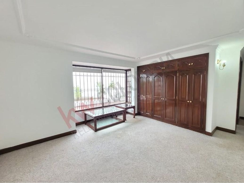 Casa de 3 alcobas en venta en Santa Barbara Alta, Bogotá, 594 m² · foto 8 de 19