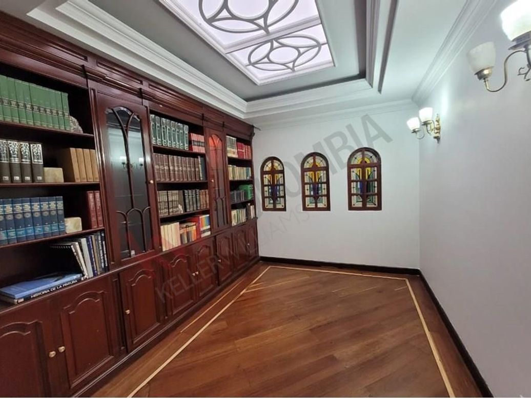 Casa de 3 alcobas en venta en Santa Barbara Alta, Bogotá, 594 m² · foto 13 de 19