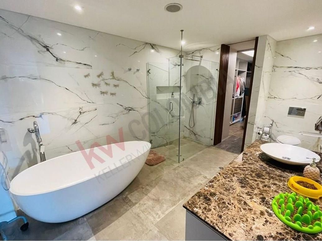 Casa de 4 alcobas en venta en Santa Ana, Bogotá, 1410 m² · foto 17 de 20
