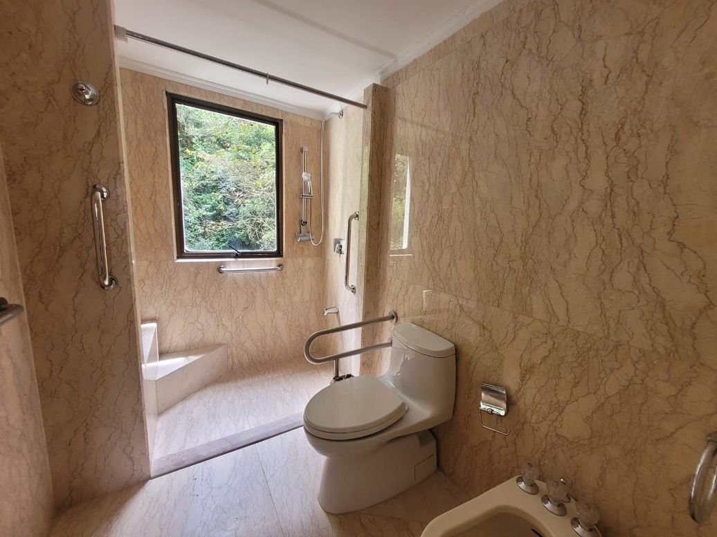 Apartamento de 3 alcobas en venta en El Refugio, Bogotá, 362 m² · foto 15 de 18