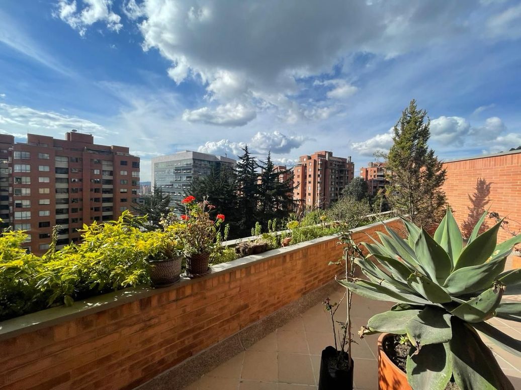 Apartamento de 3 alcobas en venta en Bella Suiza, Bogotá, 159 m² · foto 10 de 20