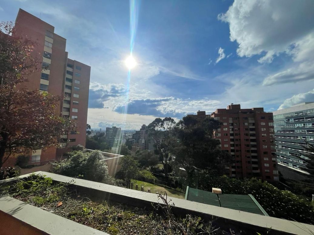 Apartamento de 3 alcobas en venta en Bella Suiza, Bogotá, 159 m² · foto 18 de 20