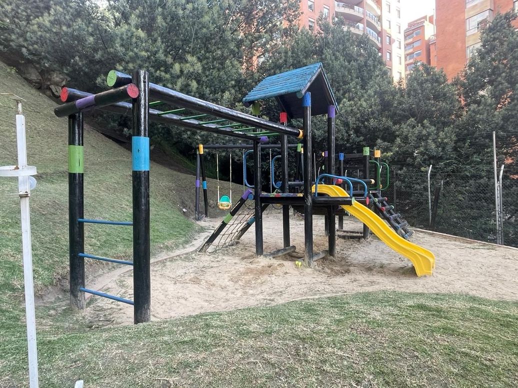 Apartamento de 3 alcobas en venta en Bella Suiza, Bogotá, 159 m² · foto 20 de 20