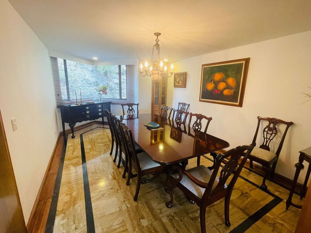 Apartamento de 3 alcobas en venta en El Refugio, Bogotá, 240 m² · foto 13 de 20