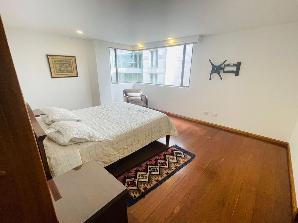 Apartamento de 3 alcobas en venta en El Refugio, Bogotá, 240 m² · foto 20 de 20