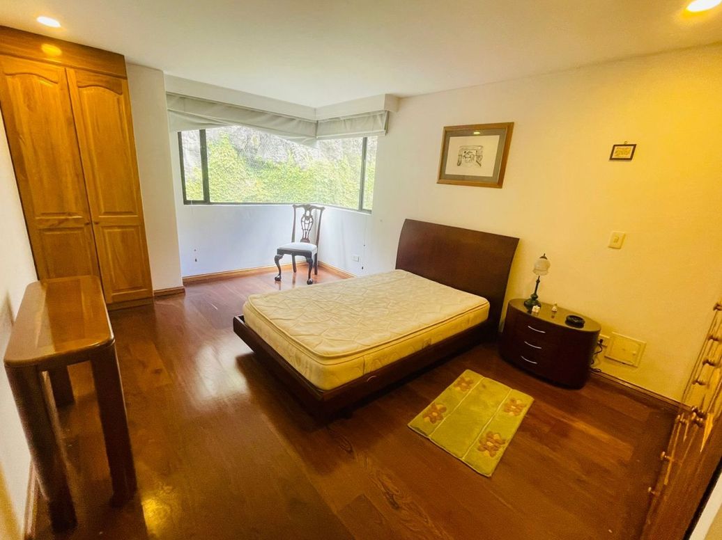 Apartamento de 3 alcobas en venta en El Refugio, Bogotá, 240 m² · foto 18 de 20