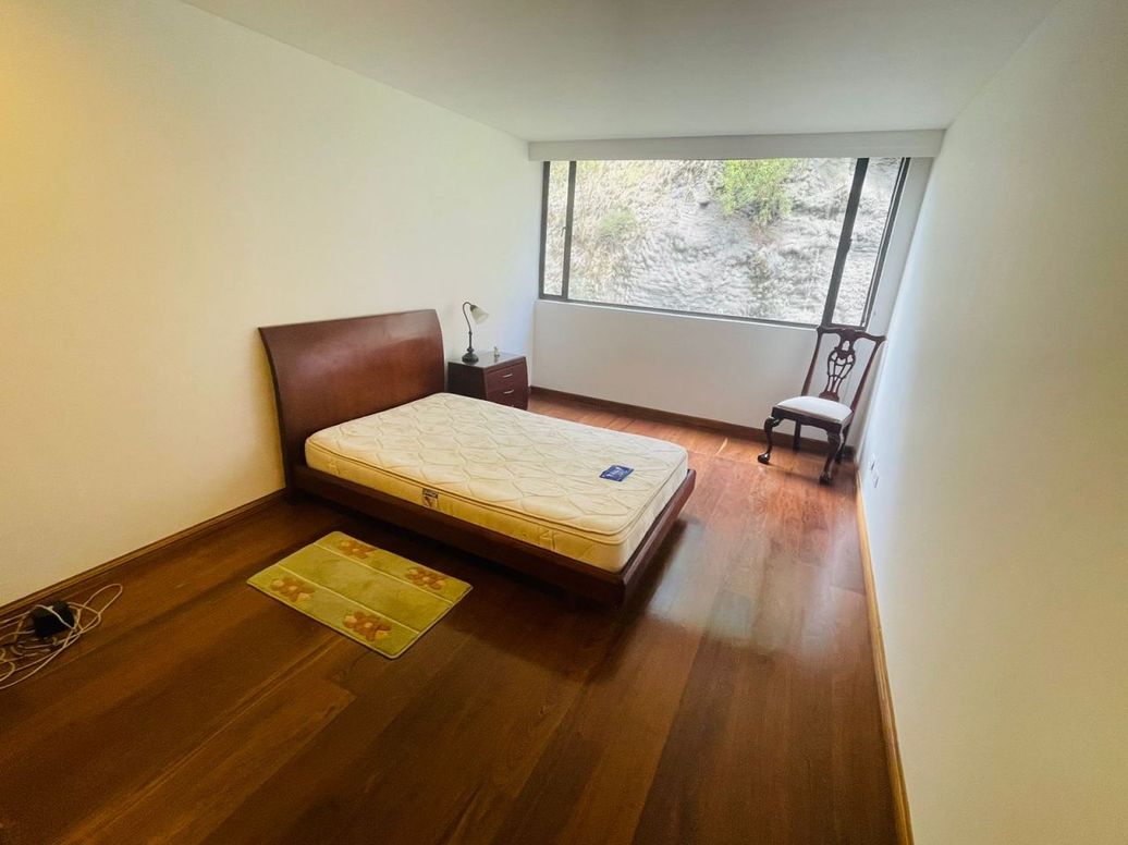 Apartamento de 3 alcobas en venta en El Refugio, Bogotá, 240 m² · foto 17 de 20