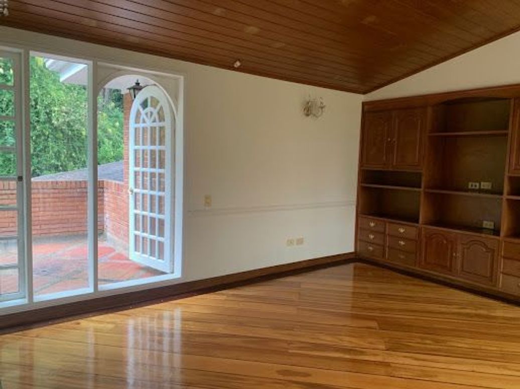 Casa de 4 alcobas en venta en Floresta De La Sabana, Bogotá, 565 m² · foto 6 de 20