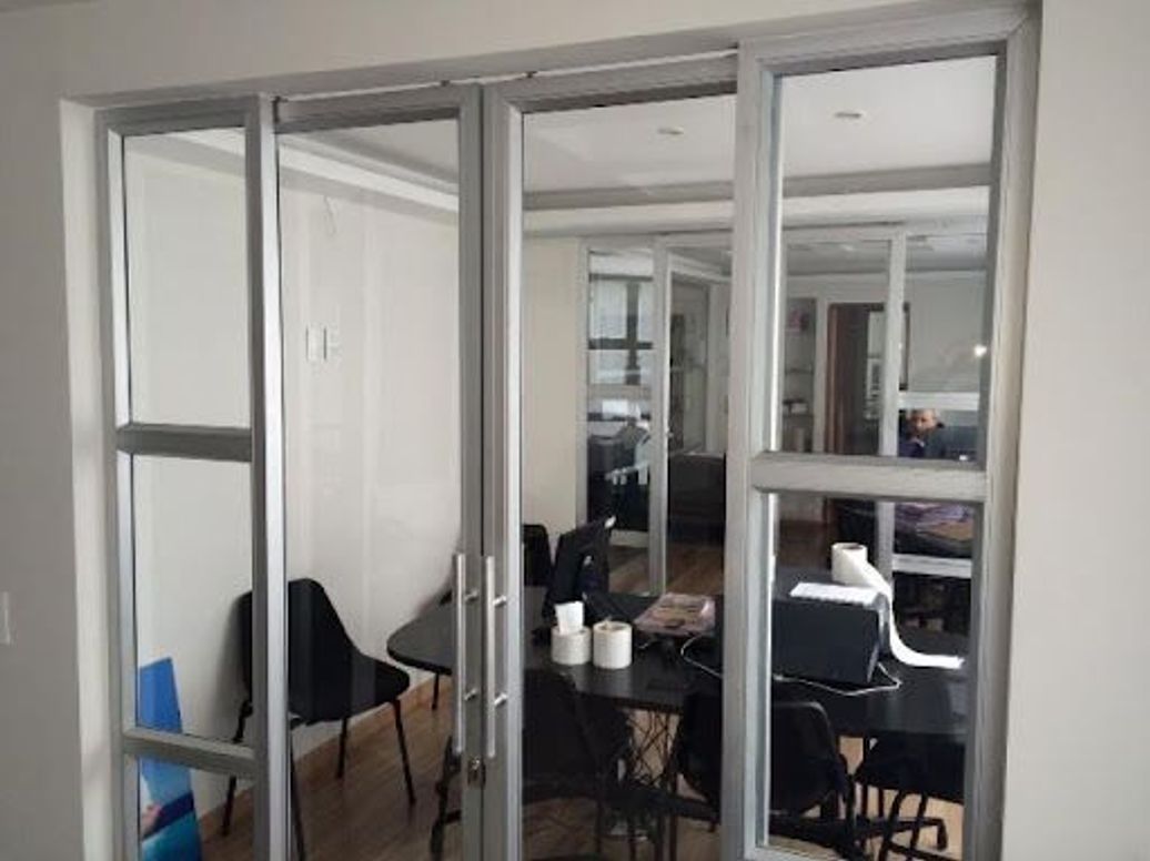 Casa de 5 alcobas en venta en Santa Ana Occidental, Bogotá, 130 m² · foto 3 de 3