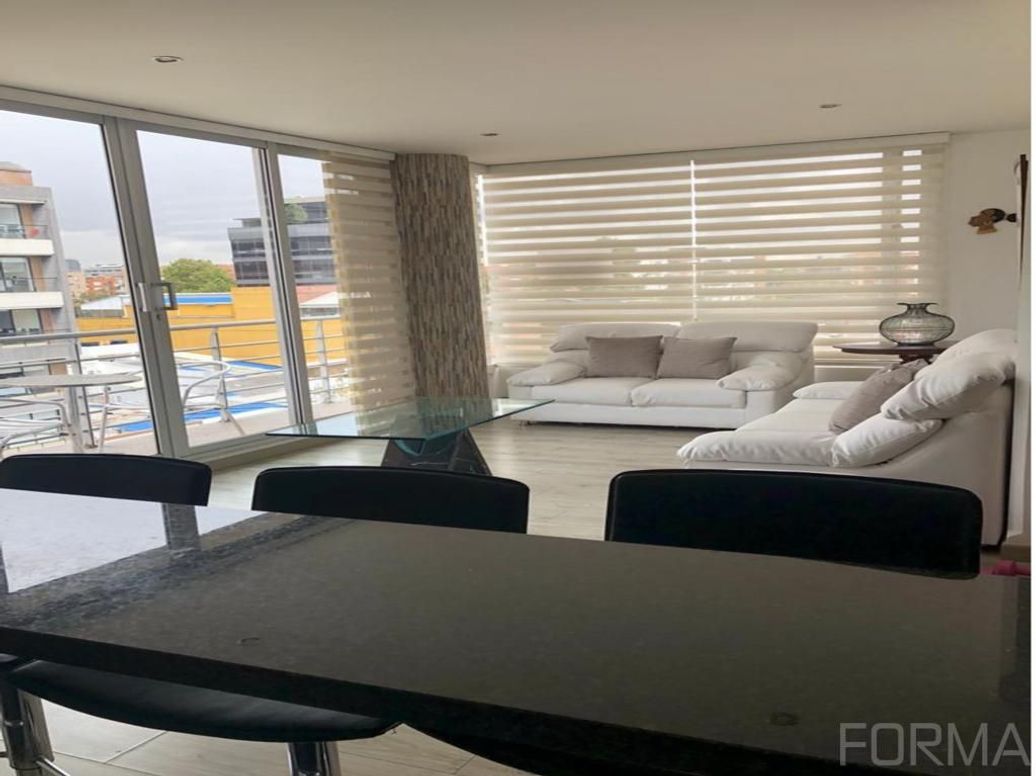 Apartamento de 2 alcobas en venta en San Patricio, Bogotá, 100 m² · foto 3 de 10