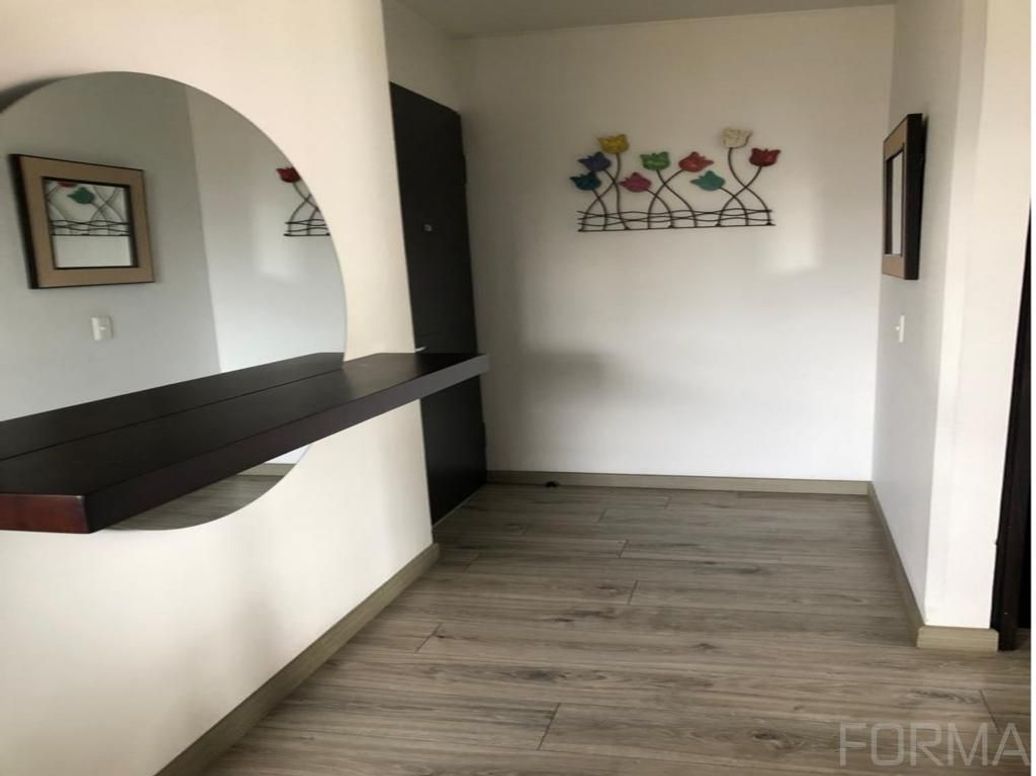 Apartamento de 2 alcobas en venta en San Patricio, Bogotá, 100 m² · foto 5 de 10
