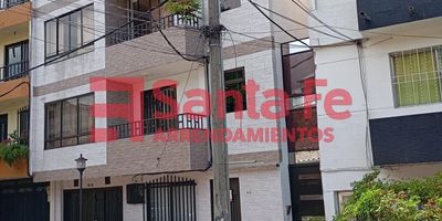 INMUEBLE SUJETO A VERIFICACIÓN DE DISPONIBILIDAD,
LA PROPIEDAD CUENTA SALA COMEDOR, 1 CLOSET, COCINA INTEGRAL, ESTUGA A GAS, ALACENAS, DUCHA ELECTRICA, GAS POR MEDIO DE PIPETA, LA PROPIEDAD ES LIBRE DE LOS SERVICIOS PUBLICOS, EN INTERNET, PISO EN CERAMICA
