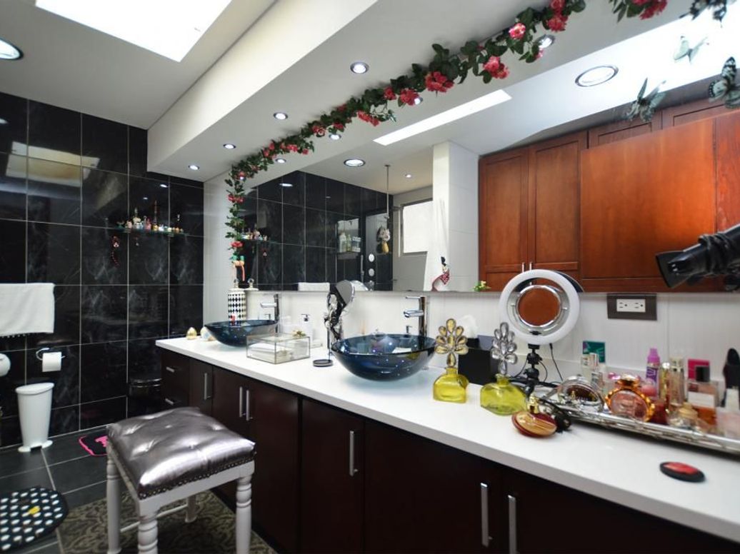 Casa de 4 alcobas en venta en El Vergel, Bogotá, 400 m² · foto 16 de 20