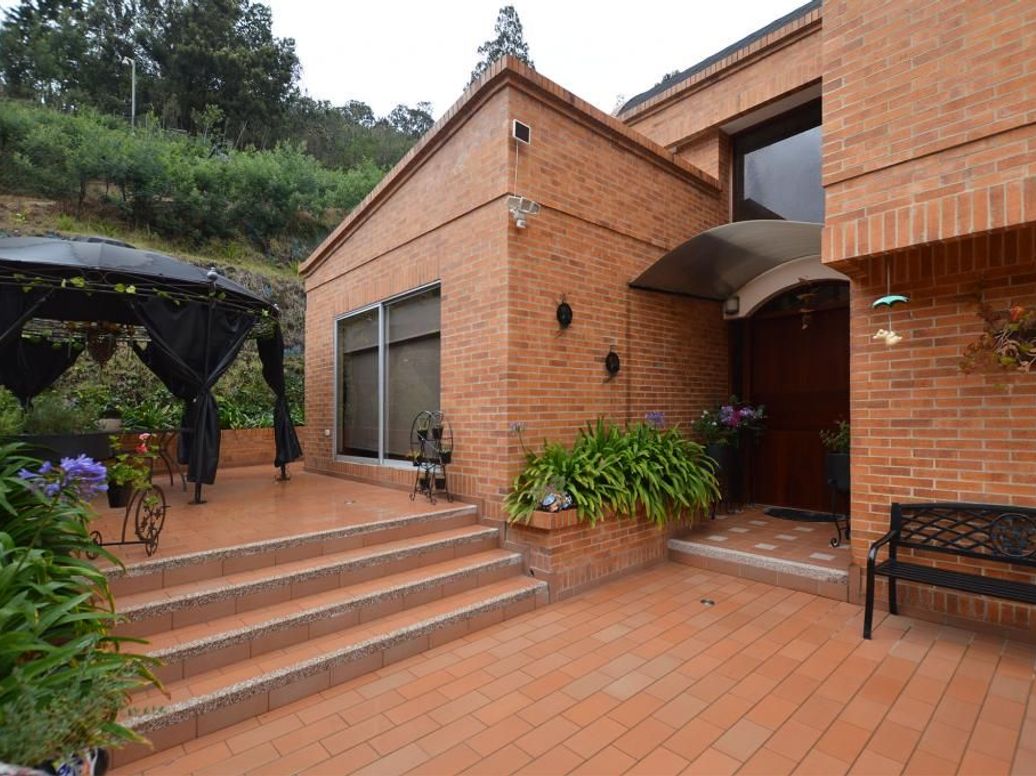 Casa de 4 alcobas en venta en El Vergel, Bogotá, 400 m² · foto 18 de 20