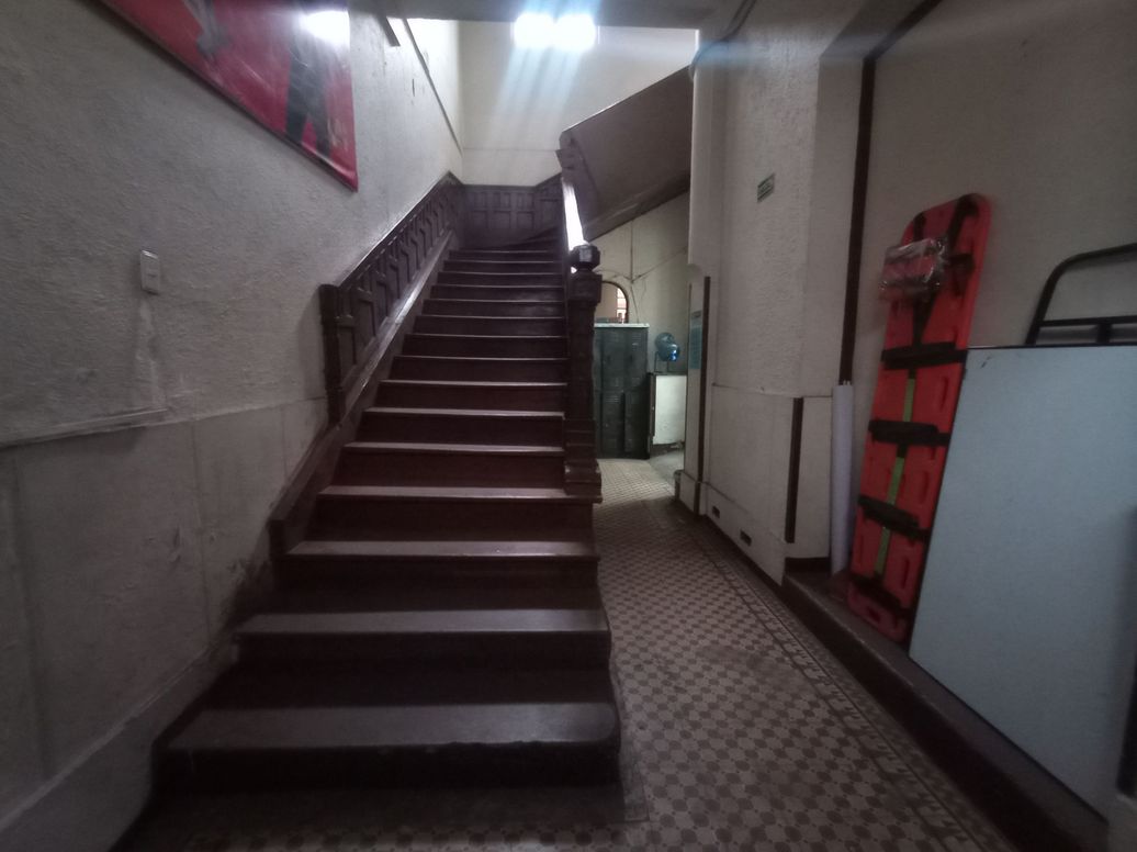 Casa de 9 alcobas en venta en La Veracruz, Bogotá, 1111 m² · foto 7 de 9
