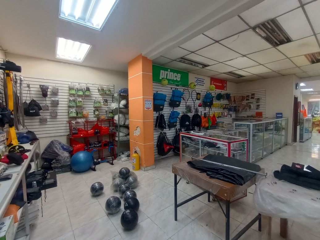 Casa de 9 alcobas en venta en La Veracruz, Bogotá, 1111 m² · foto 2 de 9