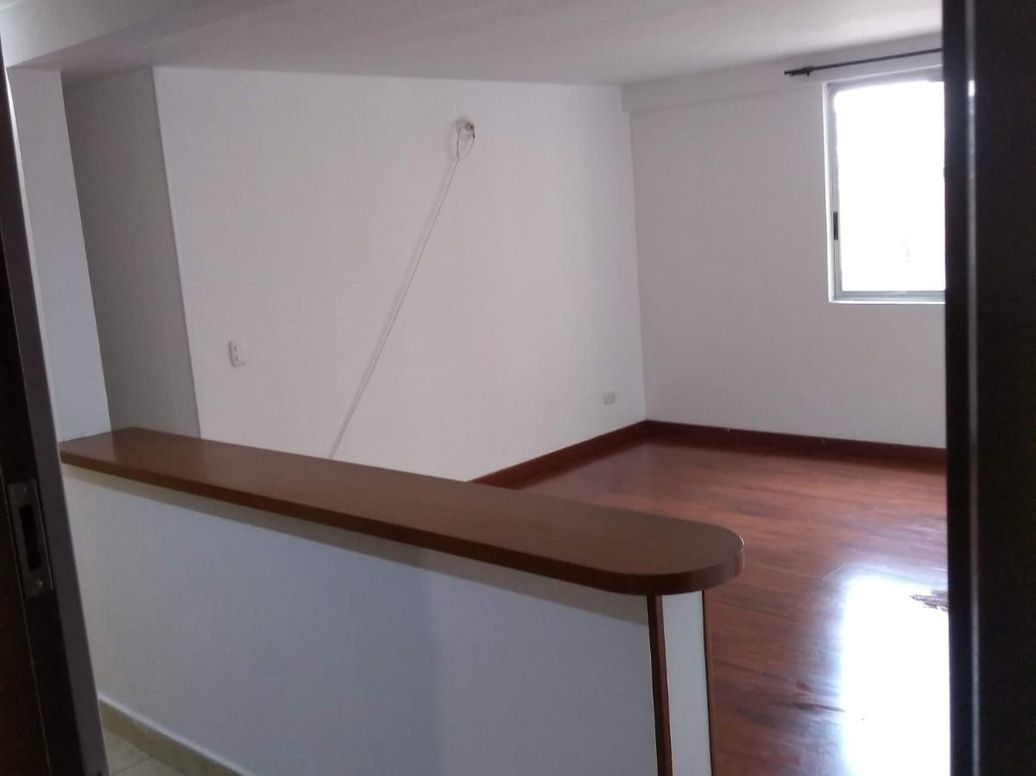 Apartamento de 3 alcobas en venta en Gran Granada, Bogotá, 71 m² · foto 5 de 18