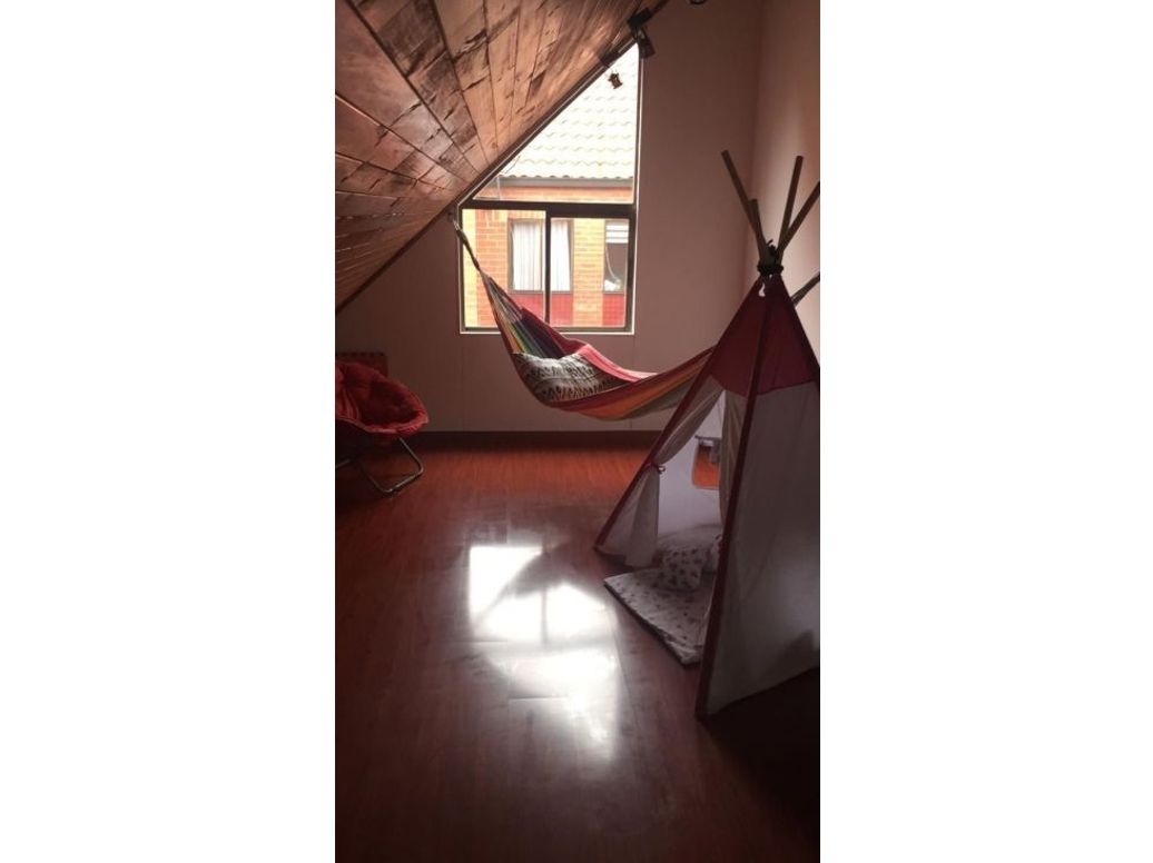 Casa de 4 alcobas en venta en Salitre Greco, Bogotá, 140 m² · foto 13 de 17