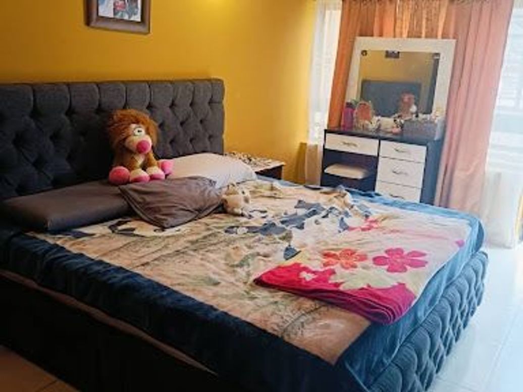 Casa de 6 alcobas en venta en Los Angeles, Bogotá, 297 m² · foto 12 de 20