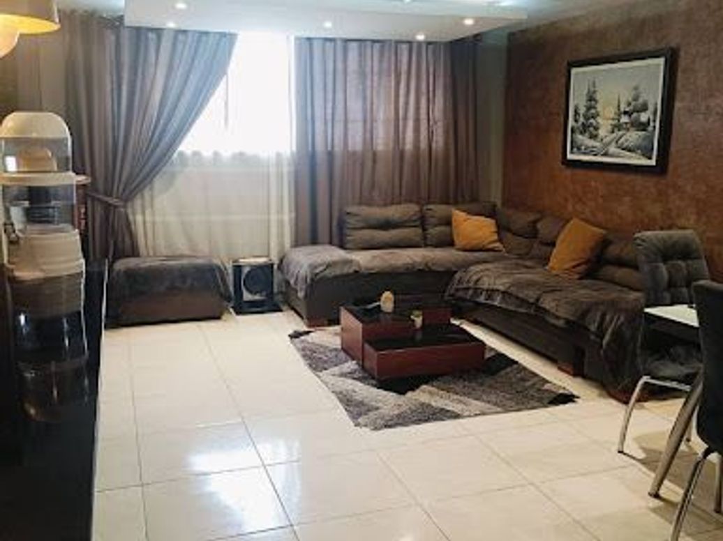 Casa de 6 alcobas en venta en Los Angeles, Bogotá, 297 m² · foto 9 de 20