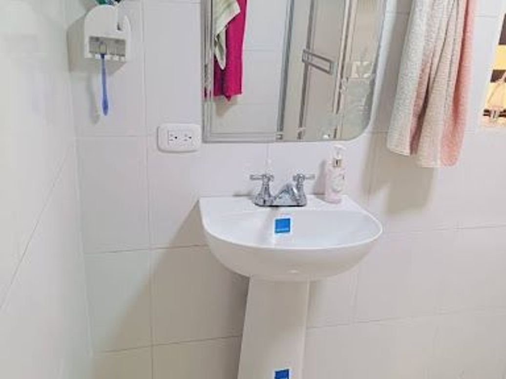 Casa de 6 alcobas en venta en Los Angeles, Bogotá, 297 m² · foto 19 de 20
