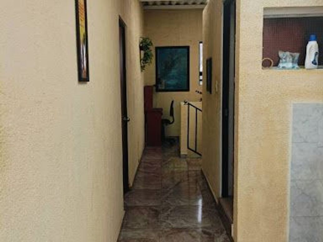 Casa de 6 alcobas en venta en Los Angeles, Bogotá, 297 m² · foto 14 de 20