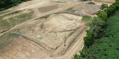Lote de 3660m2 en el sector de Cerritos. Proyecto nuevo, con vía de acceso pavimentada, espectacular entorno campestre, a 800m de la vía principal, el sector es de gran valorización.