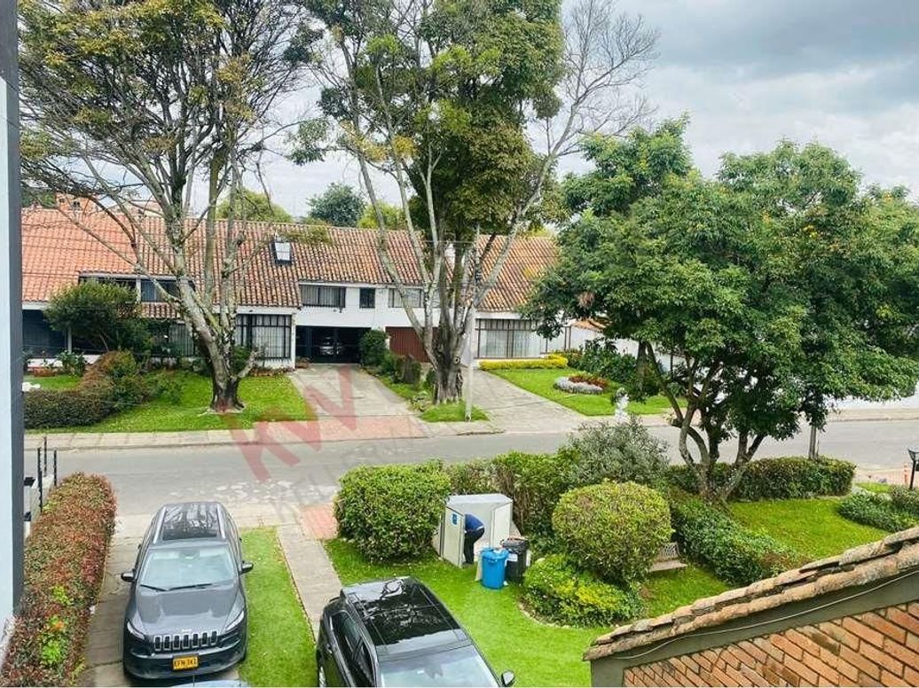 Casa de 4 alcobas en venta en Cedro Bolívar, Bogotá, 365 m² · foto 12 de 19