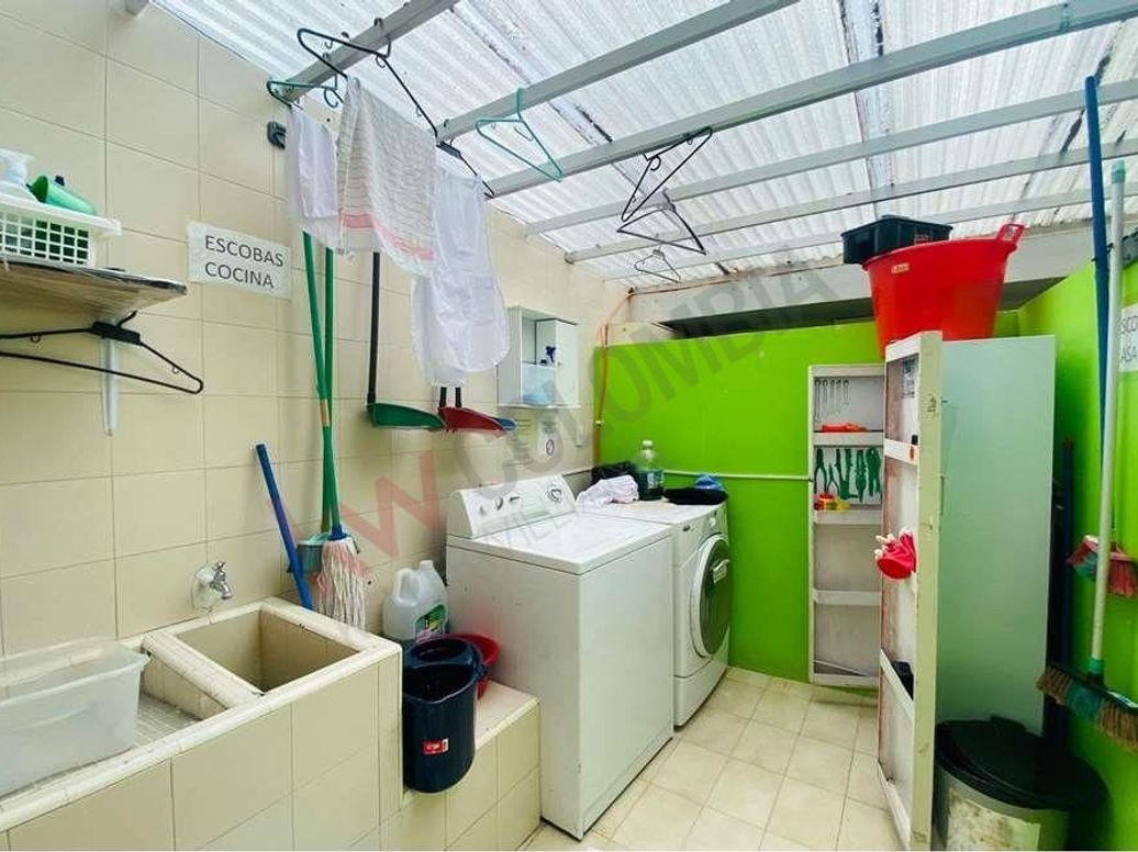 Casa de 4 alcobas en venta en Cedro Bolívar, Bogotá, 365 m² · foto 6 de 19